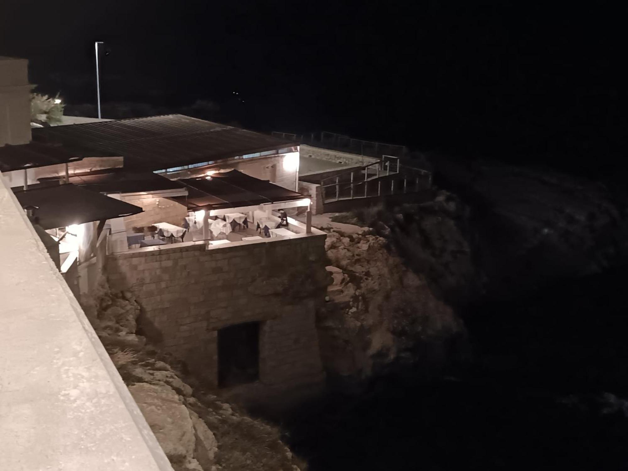 Апартаменты A Un Passo Dal Mare Полиньяно-а-Маре Экстерьер фото